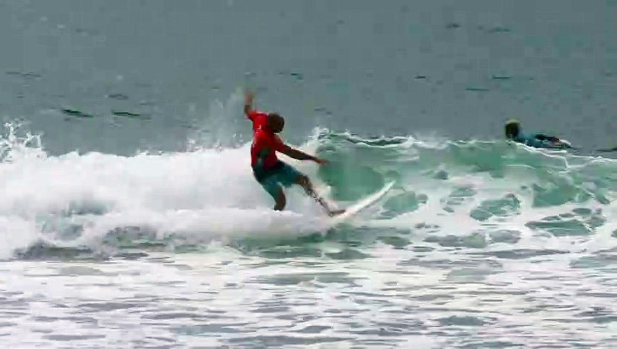 Kelly Slater Competes in Sydney for the First Time Since 2004