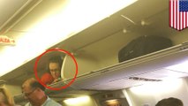 サウスウェスト航空の客室乗務員 乗客の出迎え方がユニークだと話題に - トモニュース