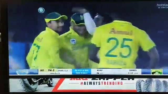 தவானை அவுட் ஆக்க சூப்பர்மேனாக மாறிய மில்லர்..வைரல் வீடியோ | Miller takes freakish T20 catch | Dhawan wicket