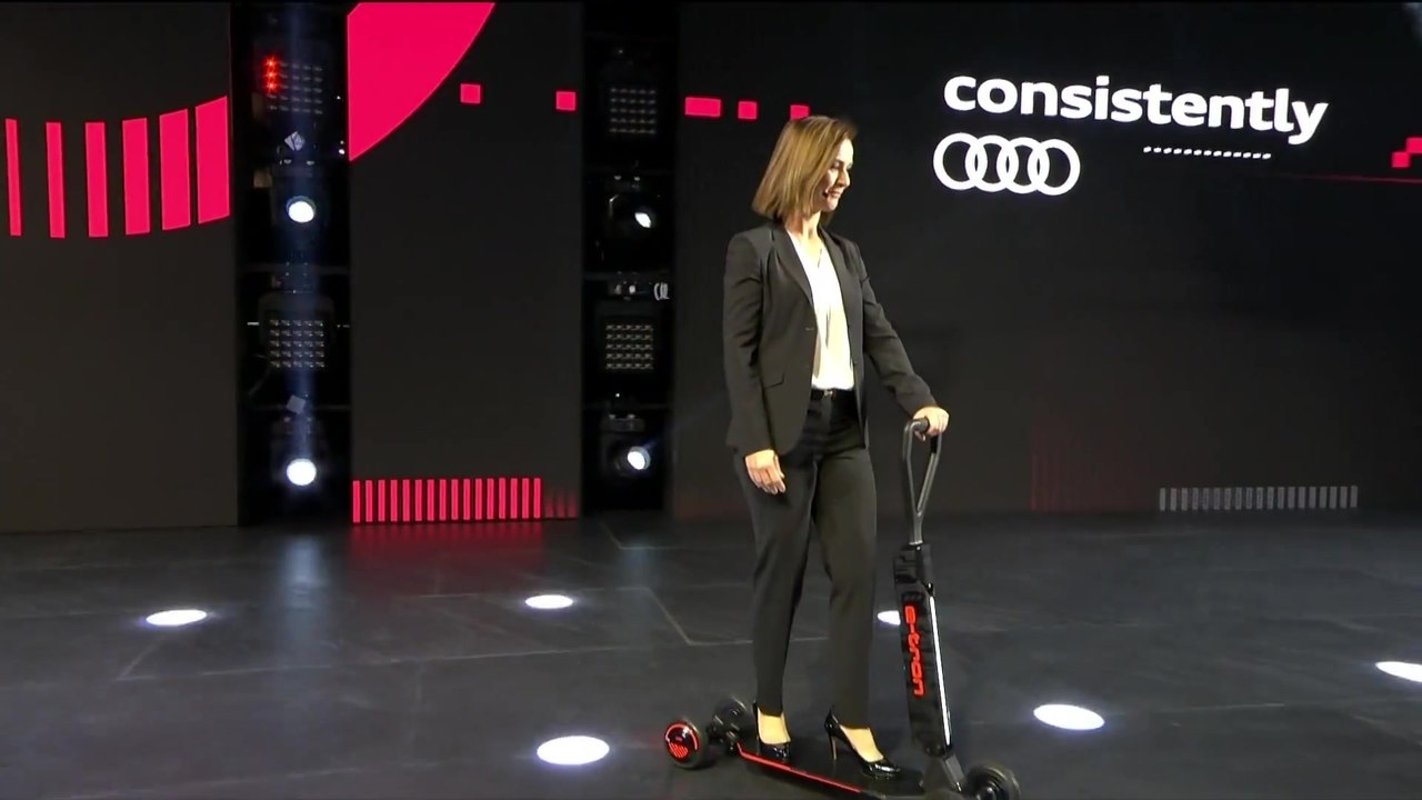 Audi e-tron Scooter Premiere auf der 2019 IAA