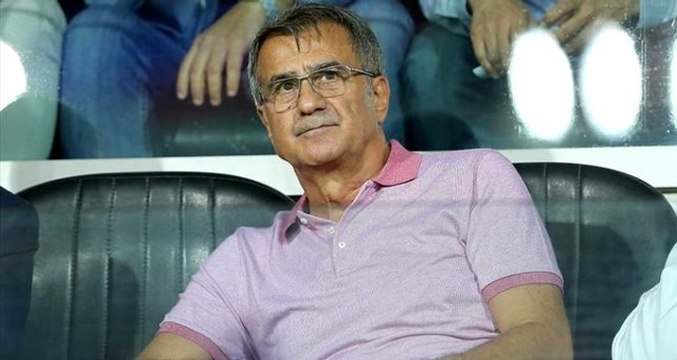 Şenol Güneş, Galatasaray maçında sadece Emre Mor'u takip etti