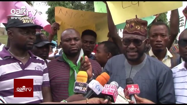 Young Nigerians storm National Assembly, protest against Bobrisky’s alleged transgender lifestyle