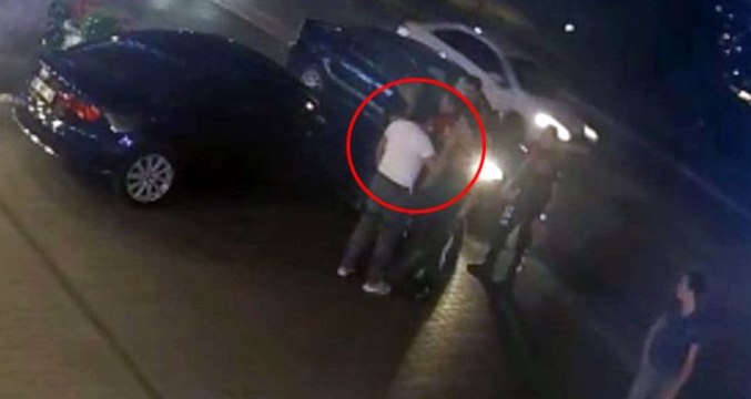 Trafikten men edilen araçla ehliyetsiz yakalan avukat polisleri tehdit etti