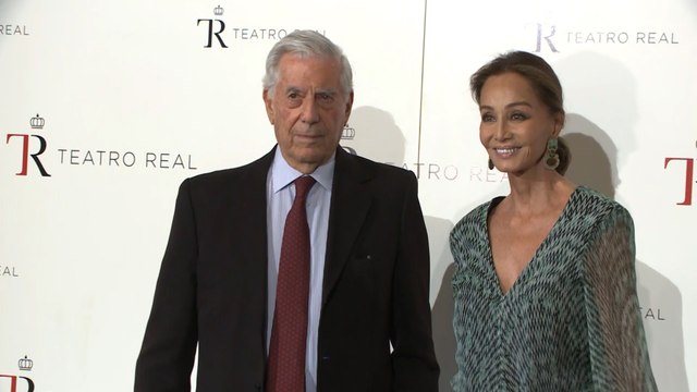 Isabel Preysler, radiante en el estreno de temporada del Teatro Real