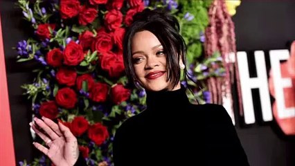 Rihanna sexy, elle dévoile son généreux décolleté