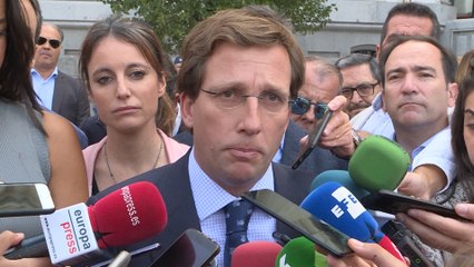 Almeida se enfrenta a Vox por negar la violencia machista