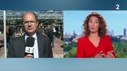 Perquisition à LFI : Jean-Luc Mélenchon comparaît devant le tribunal de Bobigny