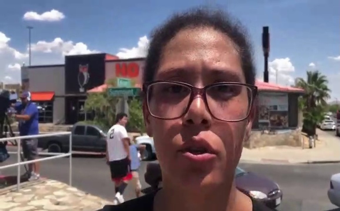 EL PASO MALL WITNESS DESCRIBES EASTENDERS THEME TUNE