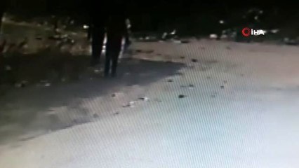 24 aracın küle döndüğü yangını çıkaran kişi yakalandı