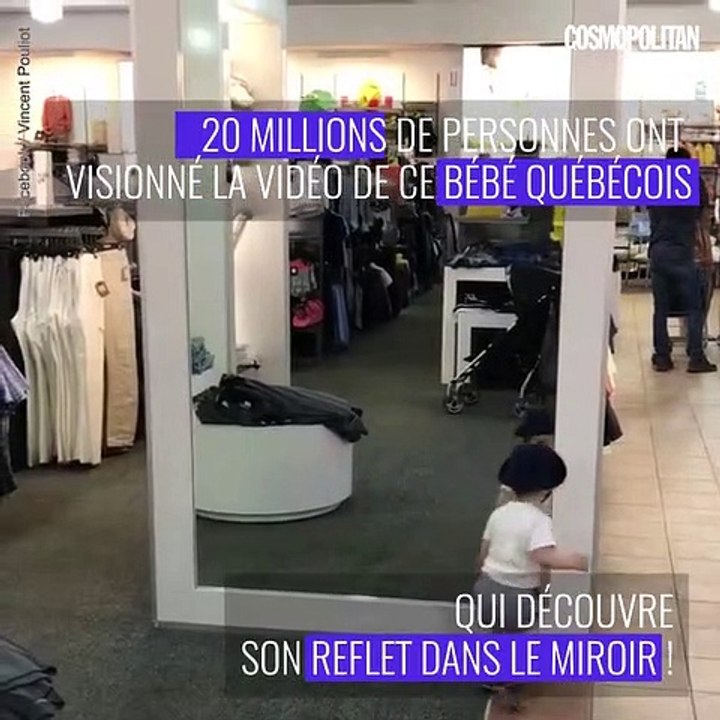 Ce bébé découvre son reflet dans le miroir