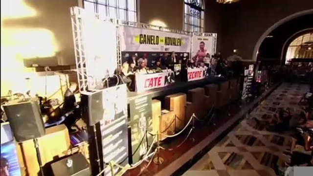 Canelo Alvarez and Sergey Kovalev announce title fight