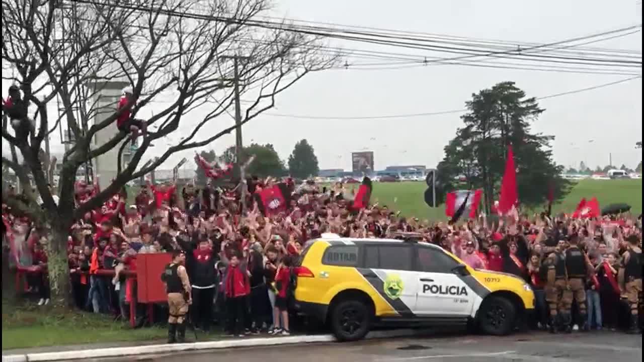 Festa grande da torcida do Athletico