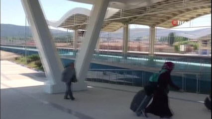 Tren kazası sonrası seferler otobüslerle aktarmalı yapıldı