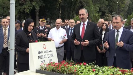 Bakan Gül'den şehit arkadaşına vefa - SAMSUN