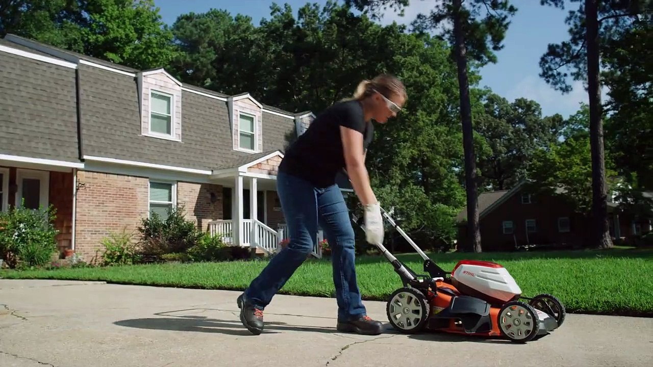 How to Mow Your Lawn Properly