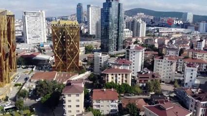 Camı kırılan dükkan, bina sakinlerini korkuttu