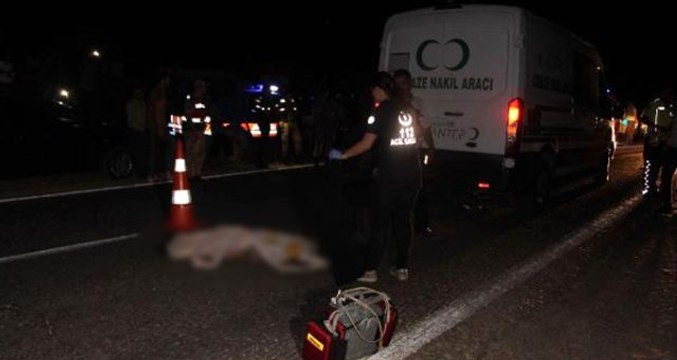 Tır, traktöre arkadan çarptı: 1 ölü, 7 yaralı