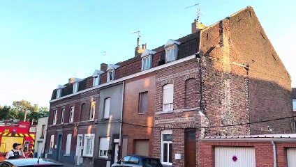 Une panthère noire sur les toits d'Armentières
