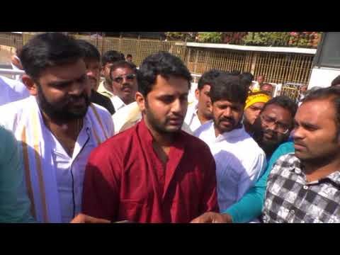Actor Nithin Prayers in Tirumala || Chal Mohan Ranga movie Releasing Tomorrow 5th March