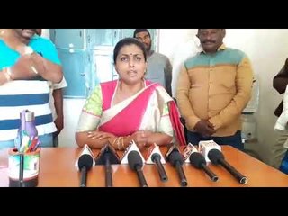 Roja Fires on Chandrababu Naidu over AP Special Status