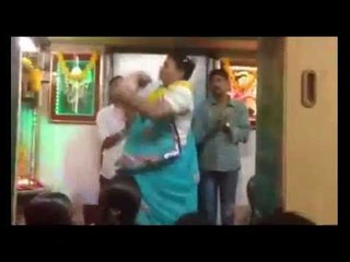 कैसी ये आस्था..? देखेंगे तो रूह कांप जाएंगी... (वीडियो)