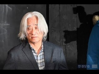 [영상] 이윤택, 성추행 논란 사과 ··· “더러운 욕망 억제 할 수 없었다”