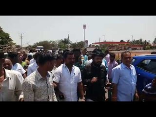 ಬಿಜೆಪಿ ಮುಖಂಡರಿಗೆ ಚಪ್ಪಲಿ ಎಸೆಯುವ ಬೆದರಿಕೆ ಹಾಕಿದ ಹುಲಕೋಟಿ ಗ್ರಾಮಸ್ಥರು