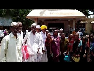 Vijayapur: The aged persons who has been asked to pay a wage payment