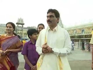 Lagadapati Rajagopal offered Pooja in Tirumala
