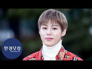 [세로직캠] 하성운, '하늘만 바라보는 귀여운 대왕구름' (뮤직뱅크 출근길)