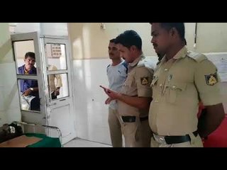 Anjaneya Temple of Pendlajeevi village to  rob: thief arrested