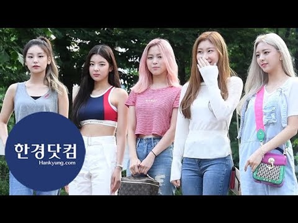 ITZY(있지), 언제 어디서든 시선강탈…'아름다움 물씬 풍기는 출근길~'