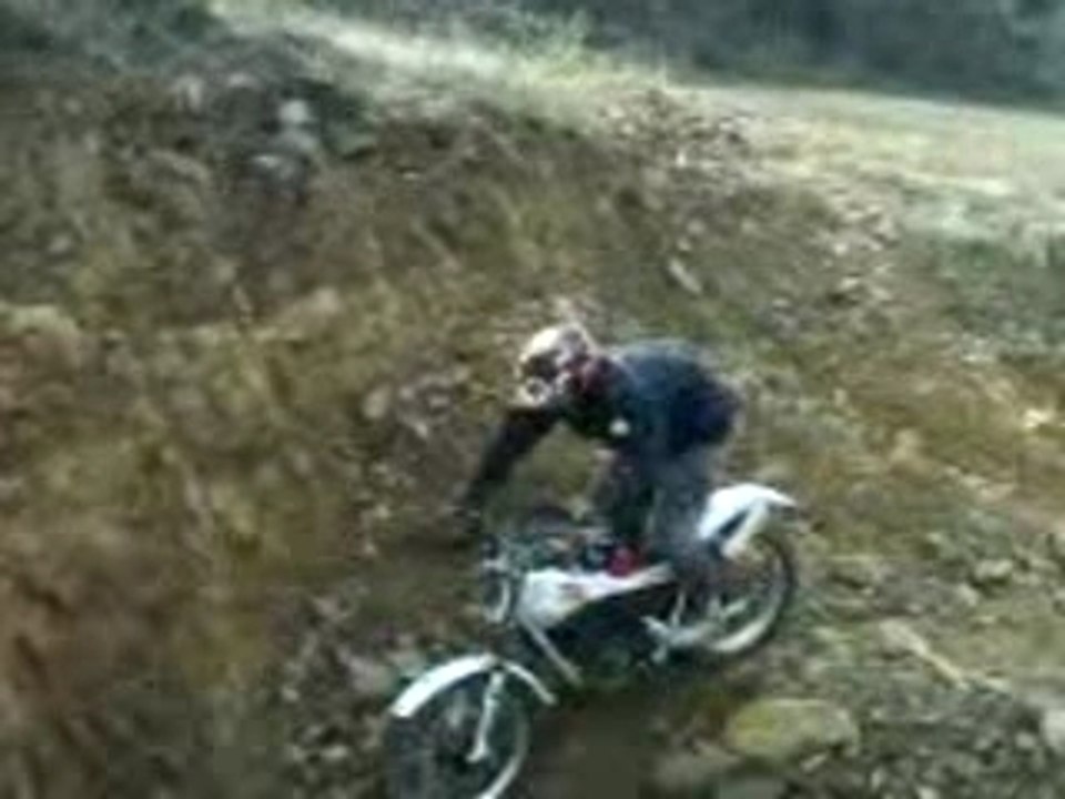 chute idiote trial ty 250 yamaha