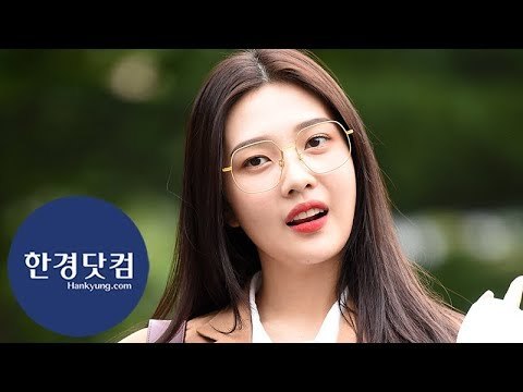 HK직캠｜레드벨벳 조이, 등장부터 시선 사로잡는 멋진 모습…'멋쁨의 정석'