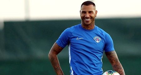 Quaresma 10 bin TL'lik giyimiyle AVM'de dikkatleri üzerine çekti!