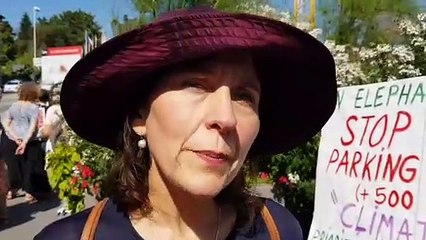 Chambéry : ils montent un vélo au sommet de la grue du parking Ravet