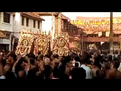 പത്മനാഭസ്വാമി ക്ഷേത്രം ആറാട്ടിനോട് അനുബന്ധിച്ചുള്ള ദൃശ്യങ്ങള്‍