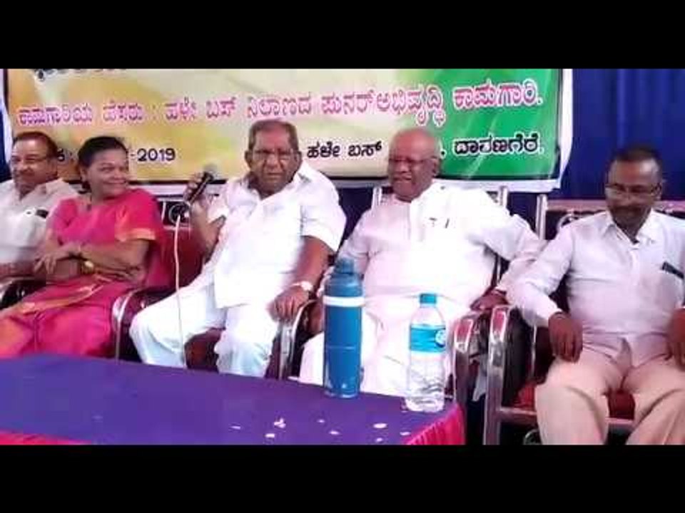 ಕಾಂಗ್ರೆಸ್ ಶಾಸಕ, ಬಿಜೆಪಿ ಸಂಸದ ನಡುವೆ ಜಟಾಪಟಿ
