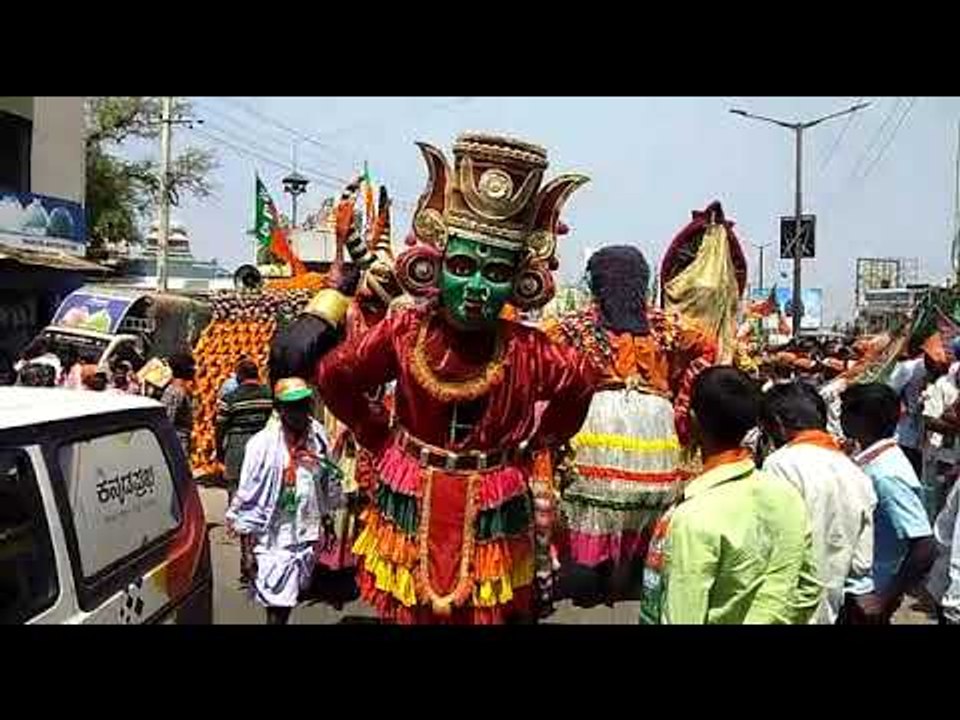 ತುಮಕೂರಿನಲ್ಲಿ ಕೇಸರಿ ಪಡೆ ಶಕ್ತಿ ಪ್ರದರ್ಶನ