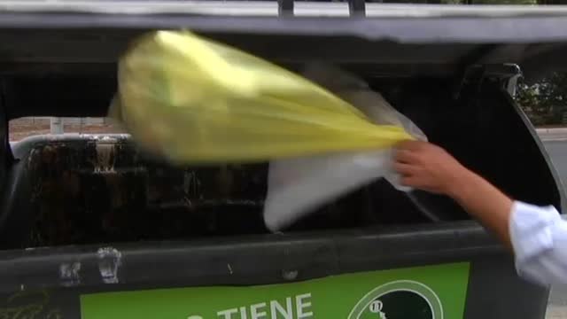 Los millenials son los que más comida desperdician