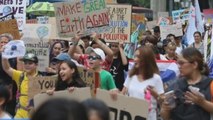 Escolares se movilizan en Oceanía y Sudeste Asiático contra crisis climática