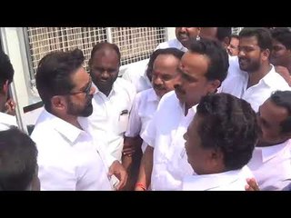 டிடிவி தினகரனுக்கு ஆதரவா ? எடப்பாடி பழனிச்சாமி அரசுக்கு ஆதரவா ?