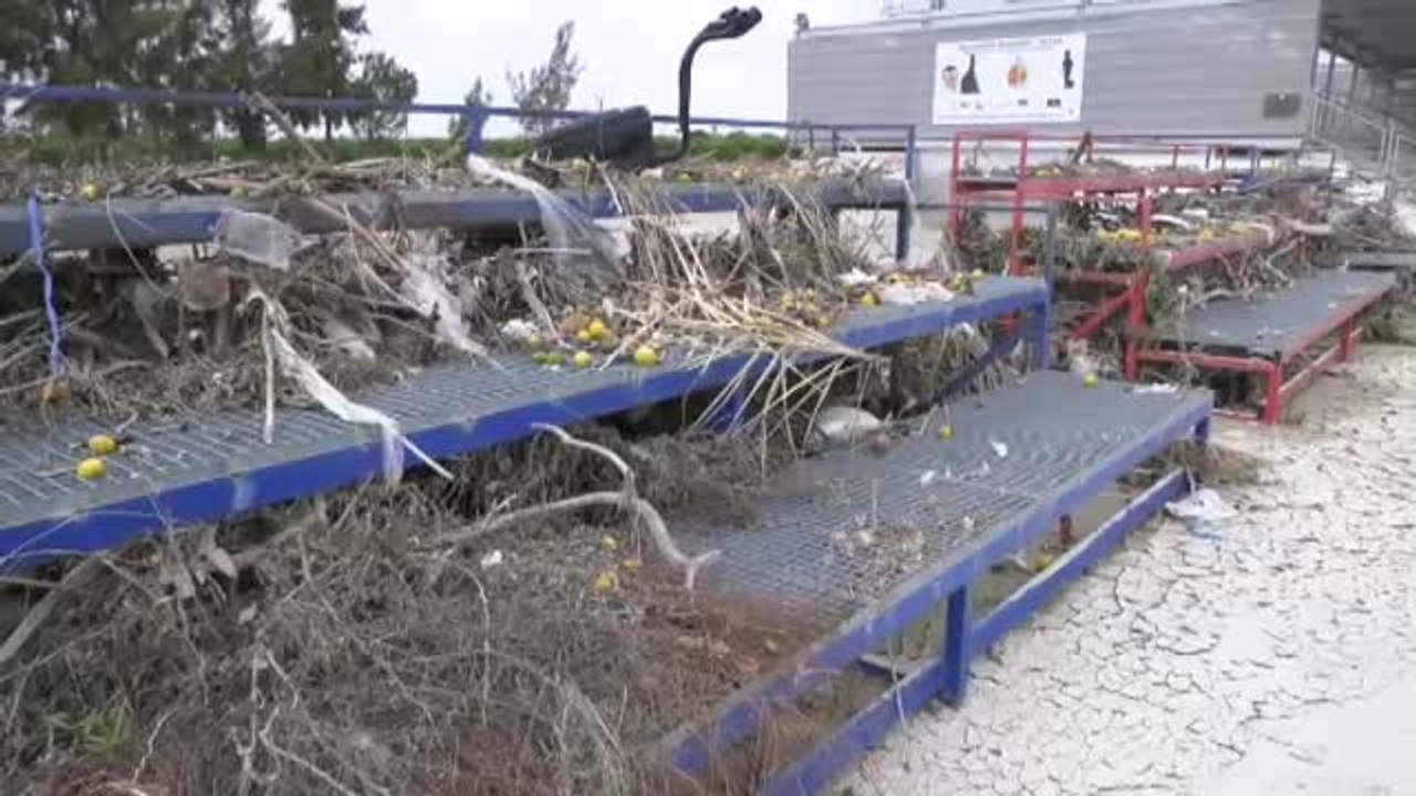 El estadio del Orihuela podría cerrar durante t...