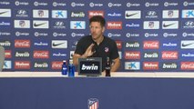 Simeone atiende a los medios antes del partido contra el Celta