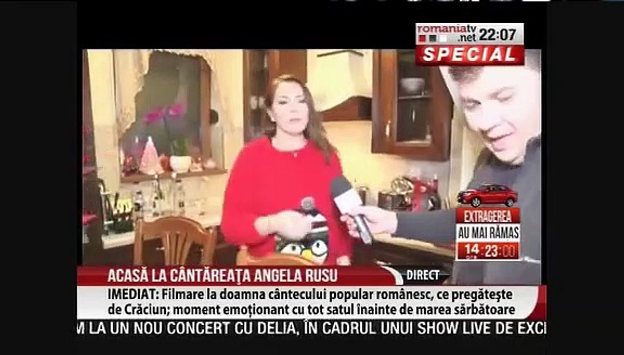 La Angela Rusu, colindatori de Craciun la Gherla (Cluj, Romania) 2017 12 24