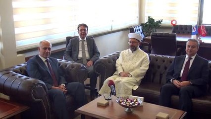 Diyanet İşleri Başkanı Erbaş: "Birileri nedense 'medrese' denilince tüyleri diken diken oluyor,...