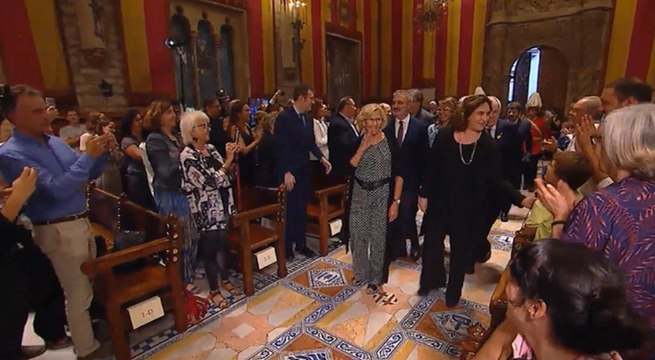Carmena y Colau antes del arranque de 'La Mercè'