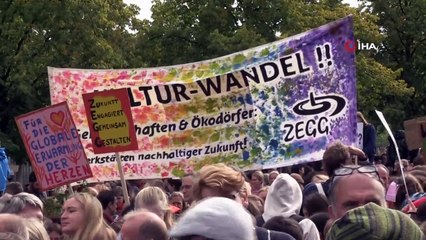 - Almanya’da öğrenciler 'iklim değişikliği' için sokağa döküldü