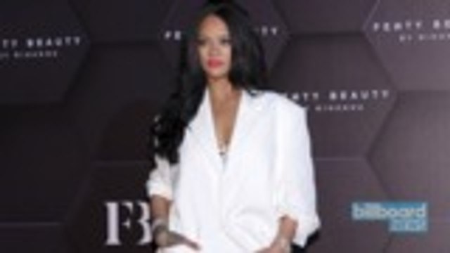 Rihanna & BLACKPINK's Jennie Hang Out at Opening of Fenty Beauty Store in South Korea | Billboard News