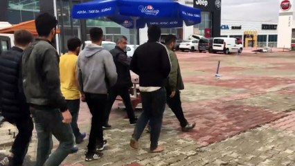 Terör şüphesiyle durdurulan otomobilde düzensiz göçmen yakalandı - TEKİRDAĞ